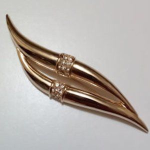 VINTAGE GOLD & RHINESTONE SWISH SHAPED BROOCH PIN
